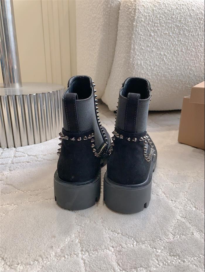 2025112818626244 390